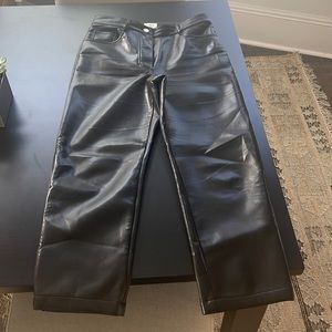 Aritzia Melina pant (short)